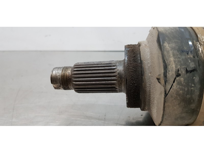 Recambio de transmision trasera derecha para bmw serie 1 lim. (f20/f21) 118d referencia OEM IAM 33208680348  