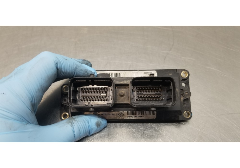 Recambio de centralita motor uce para fiat punto berlina (188) 1.2 8v active referencia OEM IAM 73501283   Recambio de centralita motor uce para fiat punto berlina (188) 1.2 8v active referencia OEM IAM 73501283