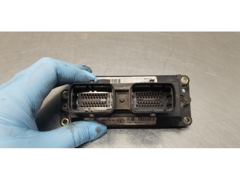 Recambio de centralita motor uce para fiat punto berlina (188) 1.2 8v active referencia OEM IAM 73501283   Recambio de centralita motor uce para fiat punto berlina (188) 1.2 8v active referencia OEM IAM 73501283