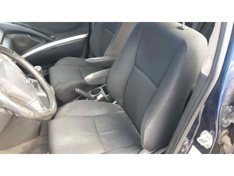 toyota corolla verso (r1) del año 2005