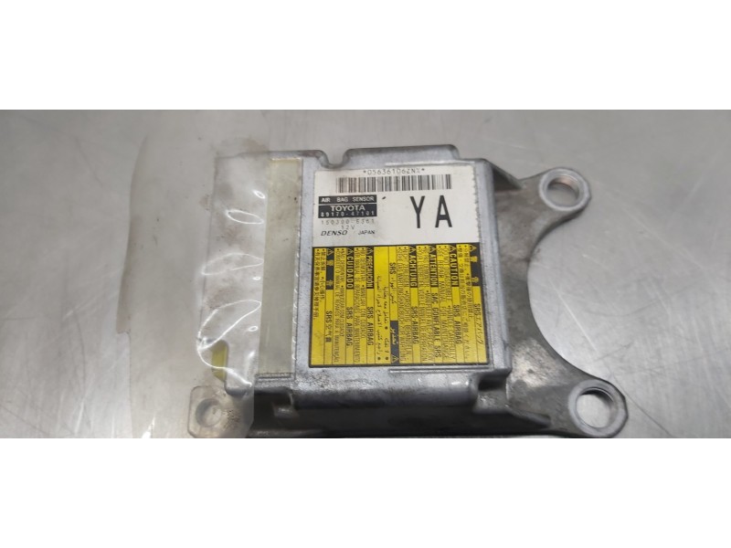 Recambio de centralita airbag para toyota prius (nhw30) eco referencia OEM IAM 8917047101  