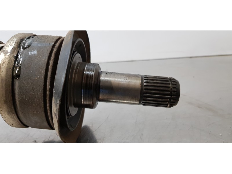 Recambio de transmision trasera derecha para bmw serie 1 lim. (f20/f21) 118d referencia OEM IAM 33208680348  