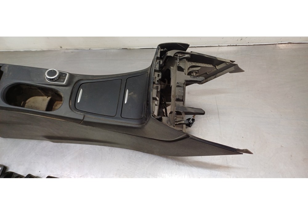 Recambio de juego asientos completo para mercedes clase b (w246) b 200 cdi be (246.201) referencia OEM IAM A0009105408 A00191004