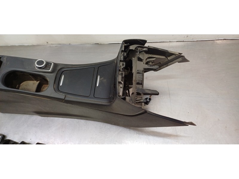 Recambio de juego asientos completo para mercedes clase b (w246) b 200 cdi be (246.201) referencia OEM IAM A0009105408 A00191004