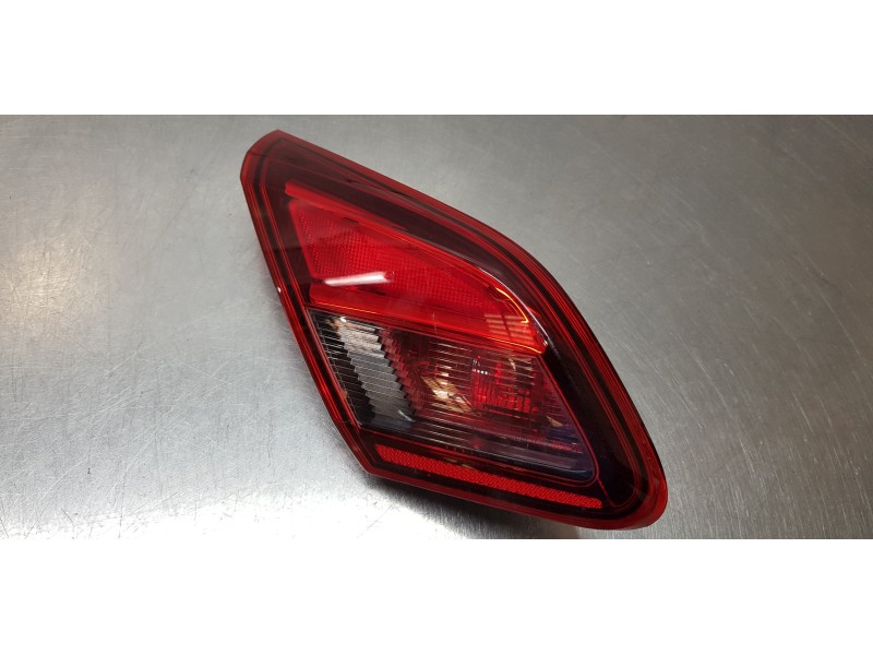 Recambio de piloto trasero izquierdo interior para opel corsa e business referencia OEM IAM 39012630   Recambio de piloto trasero izquierdo interior para opel corsa e business referencia OEM IAM 39012630