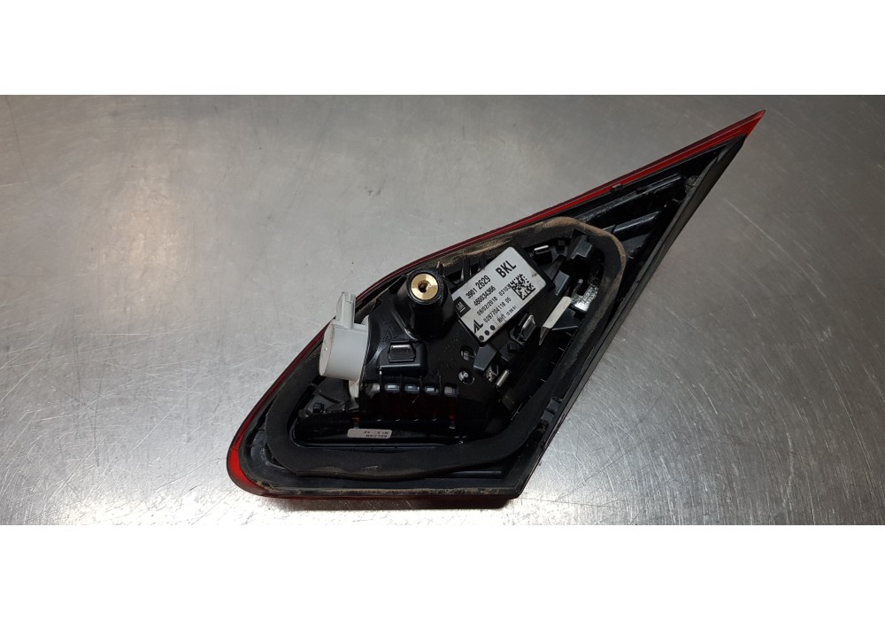 Recambio de piloto trasero izquierdo interior para opel corsa e business referencia OEM IAM 39012630   Recambio de piloto trasero izquierdo interior para opel corsa e business referencia OEM IAM 39012630