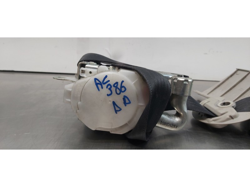 Recambio de cinturon seguridad delantero derecho para toyota prius (nhw30) eco referencia OEM IAM 7321047143B3   Recambio de cinturon seguridad delantero derecho para toyota prius (nhw30) eco referencia OEM IAM 7321047143B3