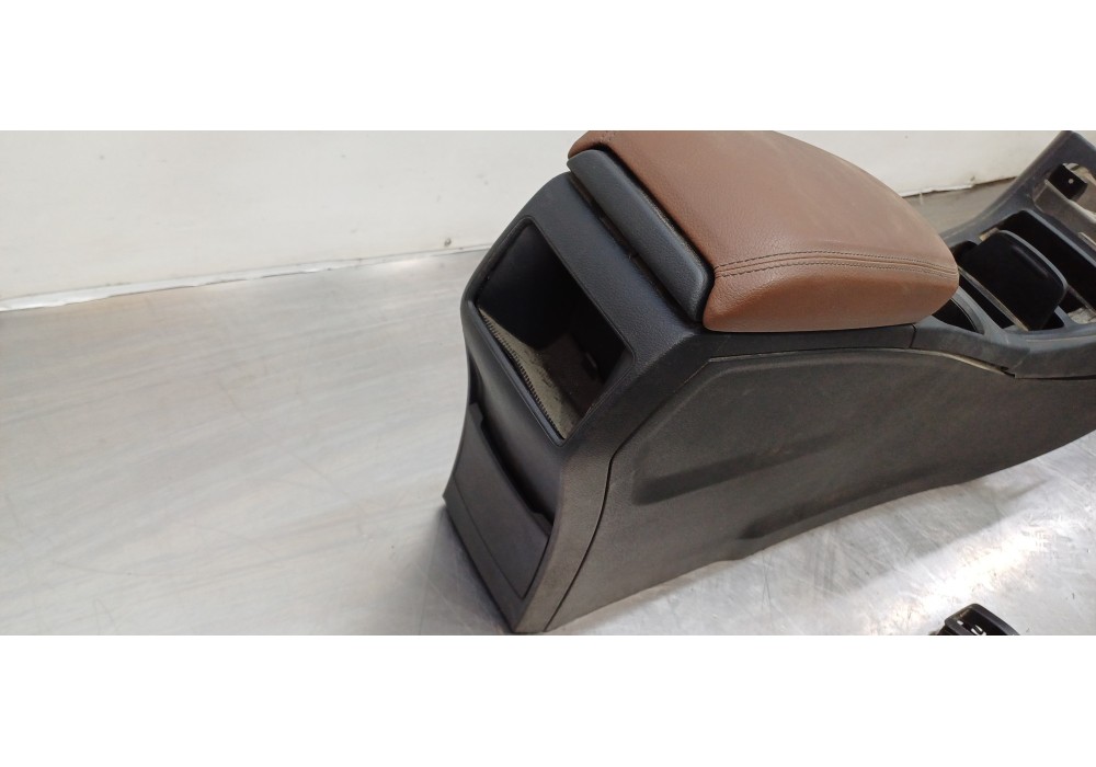 Recambio de juego asientos completo para mercedes clase b (w246) b 200 cdi be (246.201) referencia OEM IAM A0009105408 A00191004