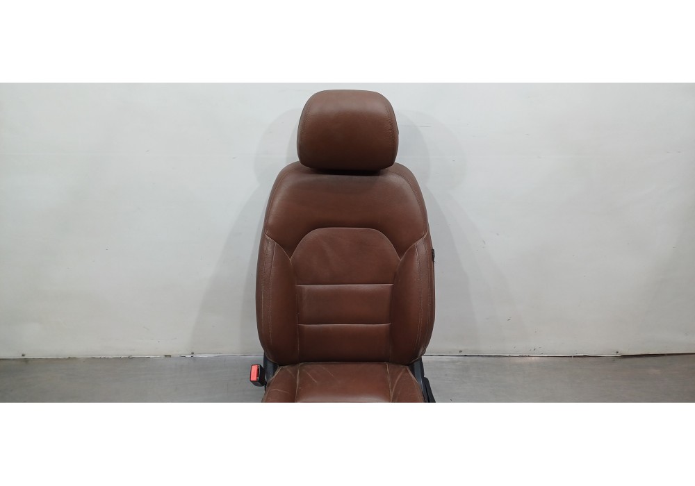 Recambio de juego asientos completo para mercedes clase b (w246) b 200 cdi be (246.201) referencia OEM IAM A0009105408 A00191004