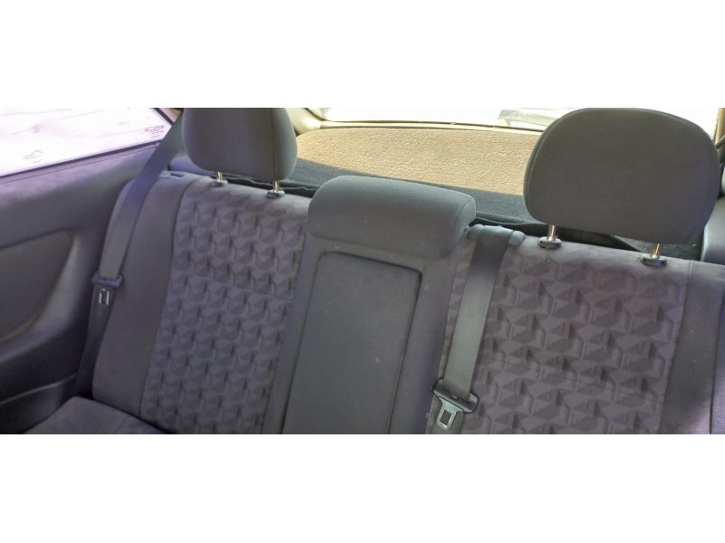 opel astra g berlina del año 2002