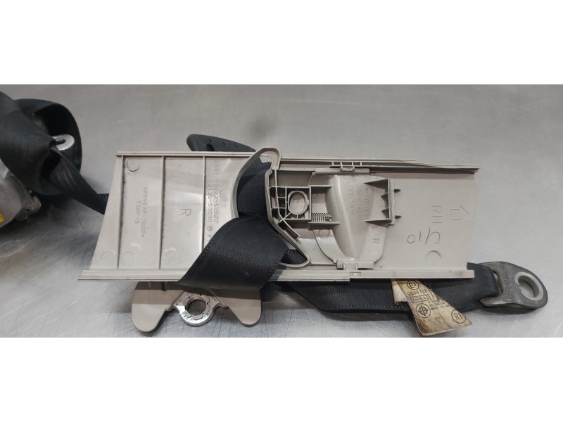 Recambio de cinturon seguridad delantero derecho para toyota prius (nhw30) eco referencia OEM IAM 7321047143B3   Recambio de cinturon seguridad delantero derecho para toyota prius (nhw30) eco referencia OEM IAM 7321047143B3