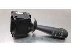 Recambio de mando limpia para dacia duster ambiance 4x4 referencia OEM IAM 8201168008  