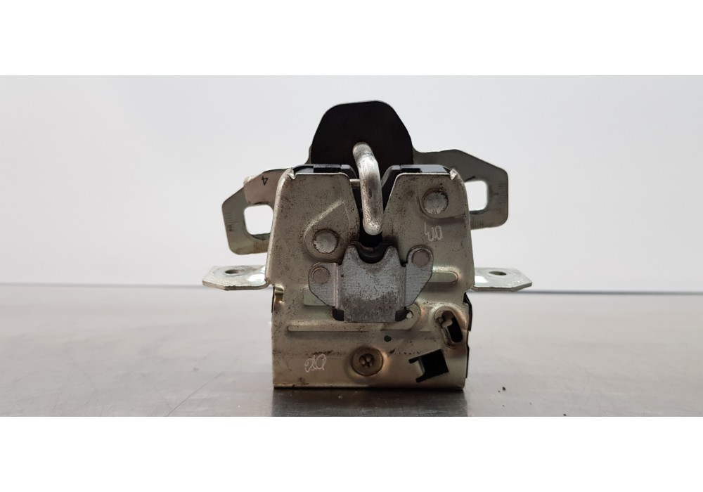 Recambio de cerradura maletero / porton para mercedes clase b (w246) b 200 cdi be (246.201) referencia OEM IAM A2467401301  