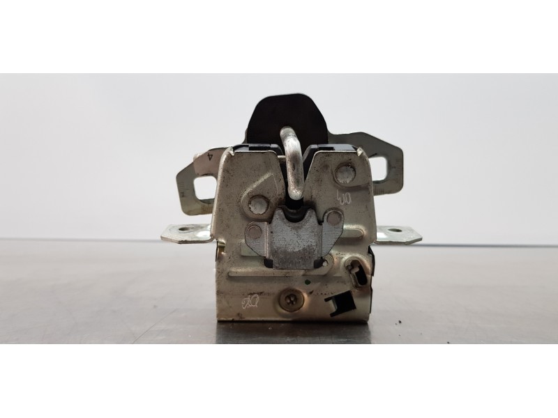 Recambio de cerradura maletero / porton para mercedes clase b (w246) b 200 cdi be (246.201) referencia OEM IAM A2467401301  