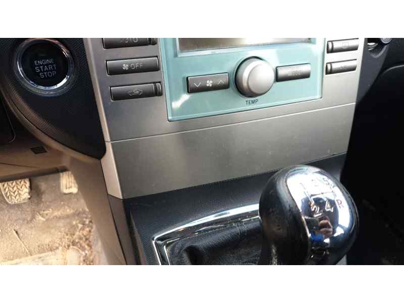 toyota corolla verso (r1) del año 2005