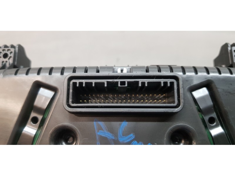 Recambio de cuadro instrumentos para nissan primastar cerrada referencia OEM IAM 248091425R  