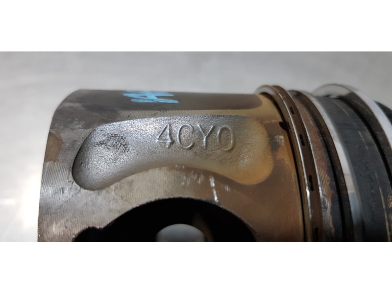 Recambio de piston para hyundai ix35 style awd referencia OEM IAM 234102F930   Recambio de piston para hyundai ix35 style awd referencia OEM IAM 234102F930