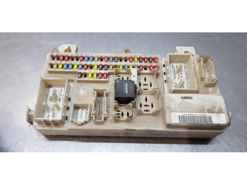 Recambio de caja reles / fusibles para ford focus c-max (cap) trend (d) referencia OEM IAM 3M5T14014CAB   Recambio de caja reles / fusibles para ford focus c-max (cap) trend (d) referencia OEM IAM 3M5T14014CAB