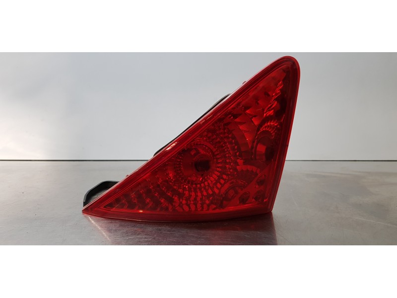 Recambio de piloto trasero izquierdo interior para peugeot 3008 sport pack referencia OEM IAM 9683461080   Recambio de piloto trasero izquierdo interior para peugeot 3008 sport pack referencia OEM IAM 9683461080