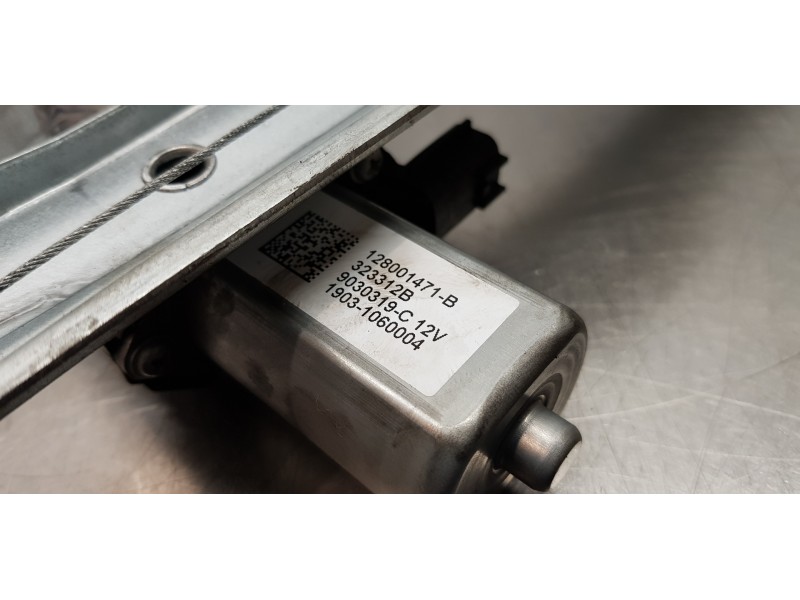 Recambio de elevalunas delantero derecho para nissan primastar cerrada referencia OEM IAM 8070000Q1A  