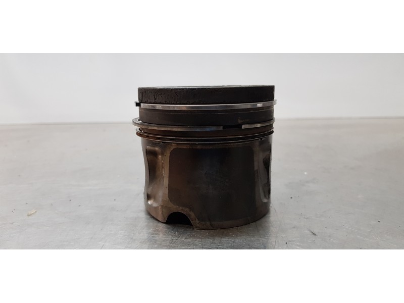 Recambio de piston para hyundai ix35 style awd referencia OEM IAM 234102F930   Recambio de piston para hyundai ix35 style awd referencia OEM IAM 234102F930