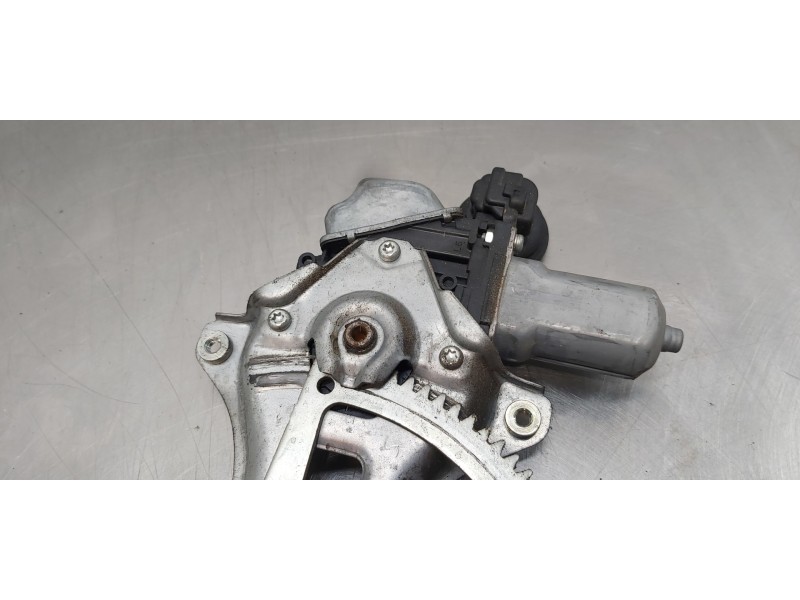 Recambio de elevalunas delantero izquierdo para toyota prius (nhw30) eco referencia OEM IAM 6980252070   Recambio de elevalunas delantero izquierdo para toyota prius (nhw30) eco referencia OEM IAM 6980252070