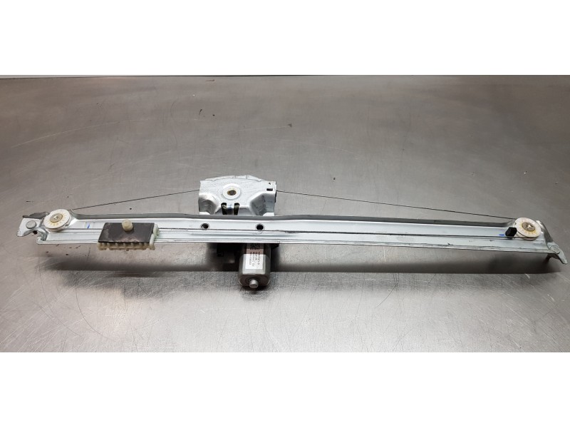 Recambio de elevalunas delantero izquierdo para nissan primastar cerrada referencia OEM IAM 8070100Q1A  