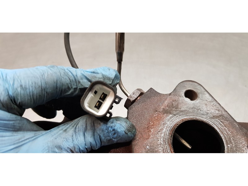 Recambio de colector escape para ssangyong rodius xdi limited referencia OEM IAM A6711421001  