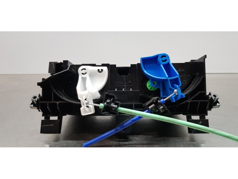 Recambio de mando calefaccion / aire acondicionado para nissan primastar cerrada referencia OEM IAM 285257697R  