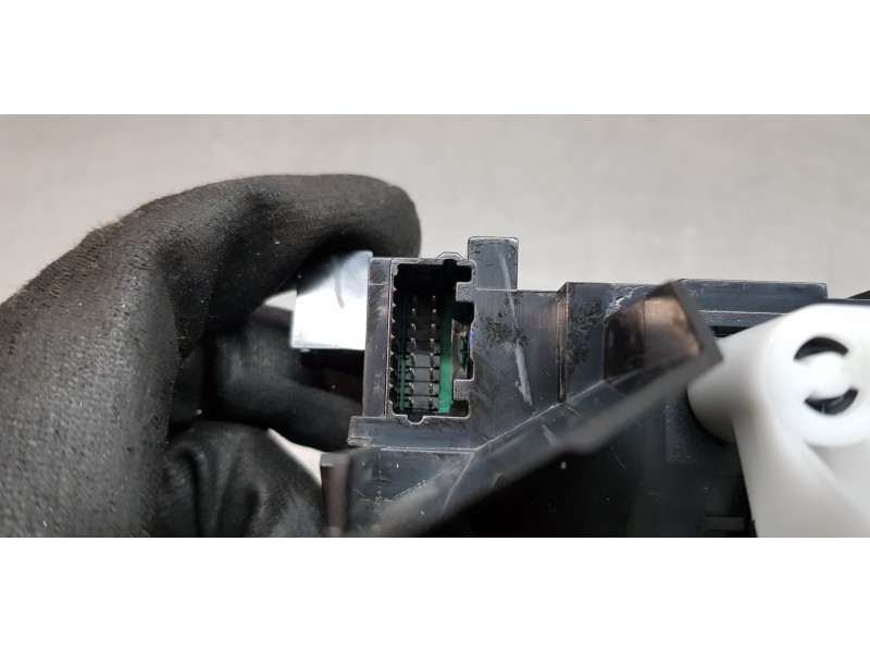 Recambio de mando calefaccion / aire acondicionado para nissan primastar cerrada referencia OEM IAM 285257697R  