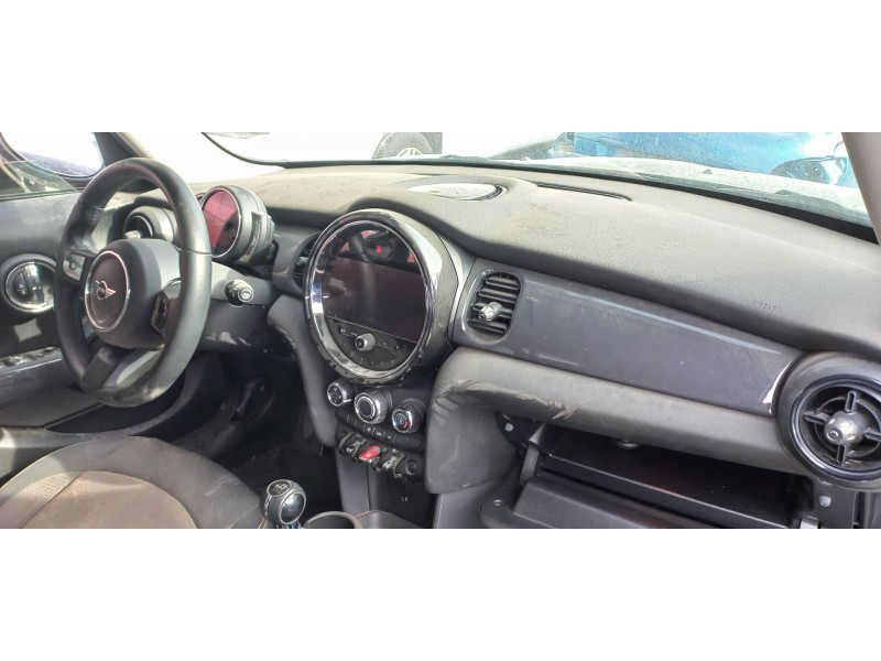 mini mini 5-trg. (f55) del año 2022