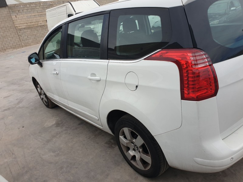 peugeot 5008 del año 2009