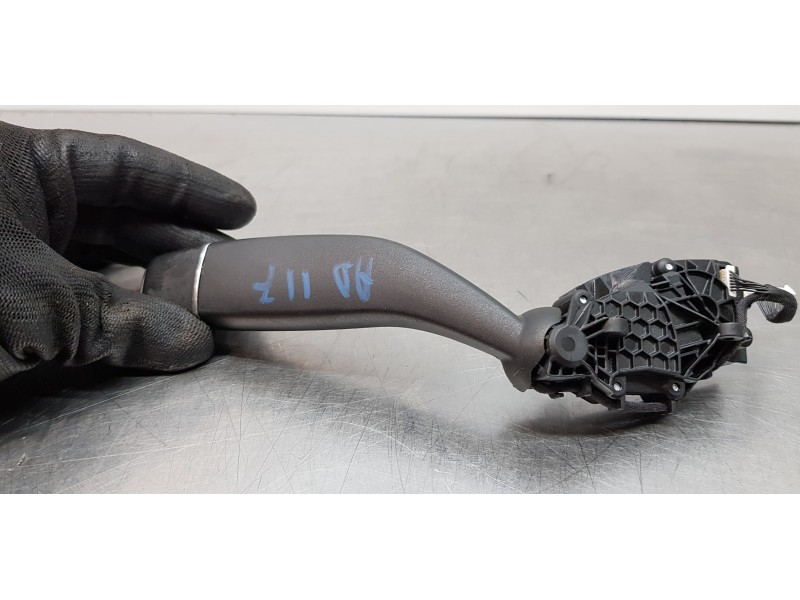 Recambio de palanca cambio para mercedes clase b (w246) b 200 cdi (246.208) referencia OEM IAM A24690089179051 408209 