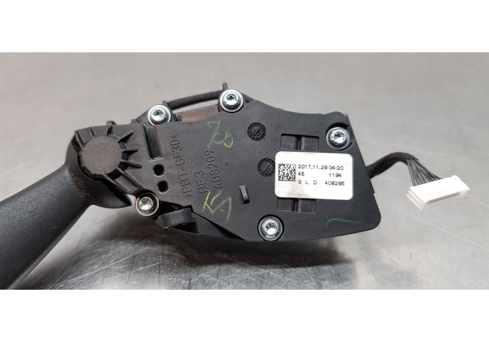 Recambio de palanca cambio para mercedes clase b (w246) b 200 cdi (246.208) referencia OEM IAM A24690089179051 408209 