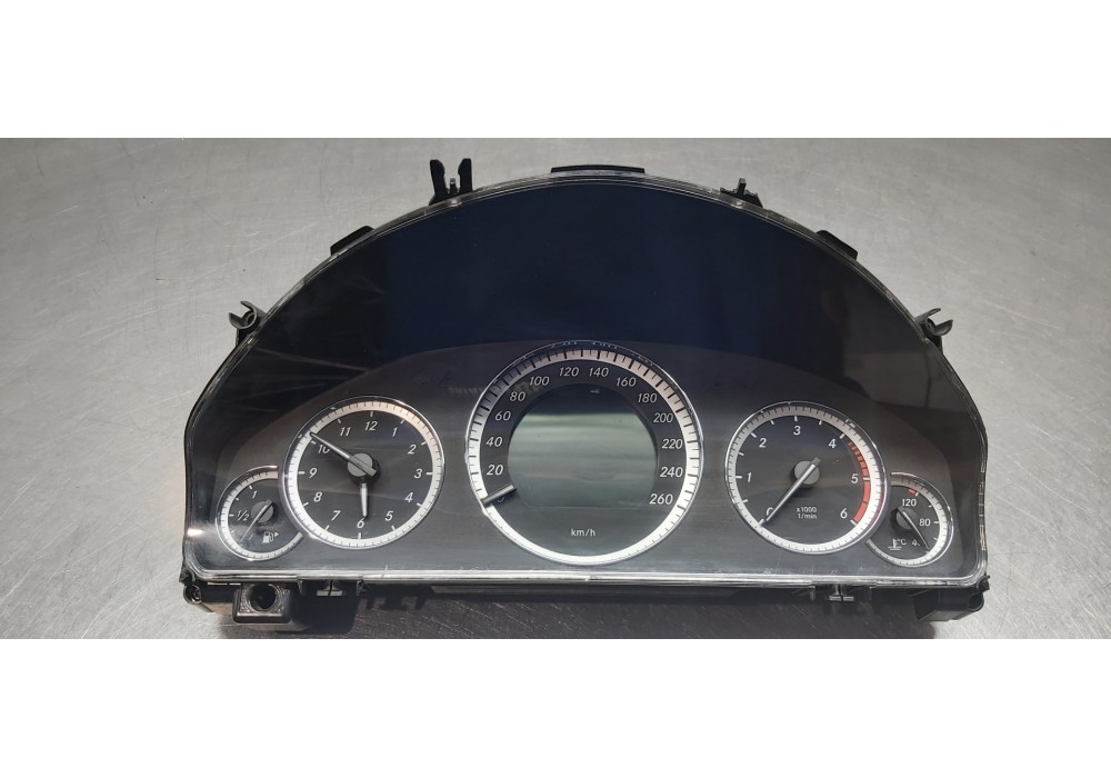 Recambio de cuadro instrumentos para mercedes clase e (w212) lim. 220 cdi blueefficiency (212.002) referencia OEM IAM A212900250
