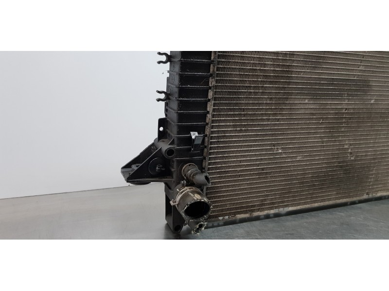 Recambio de radiador agua para land rover range rover sport v6 td se referencia OEM IAM PCC500560 7H328T000DA 