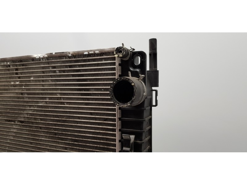 Recambio de radiador agua para land rover range rover sport v6 td se referencia OEM IAM PCC500560 7H328T000DA 