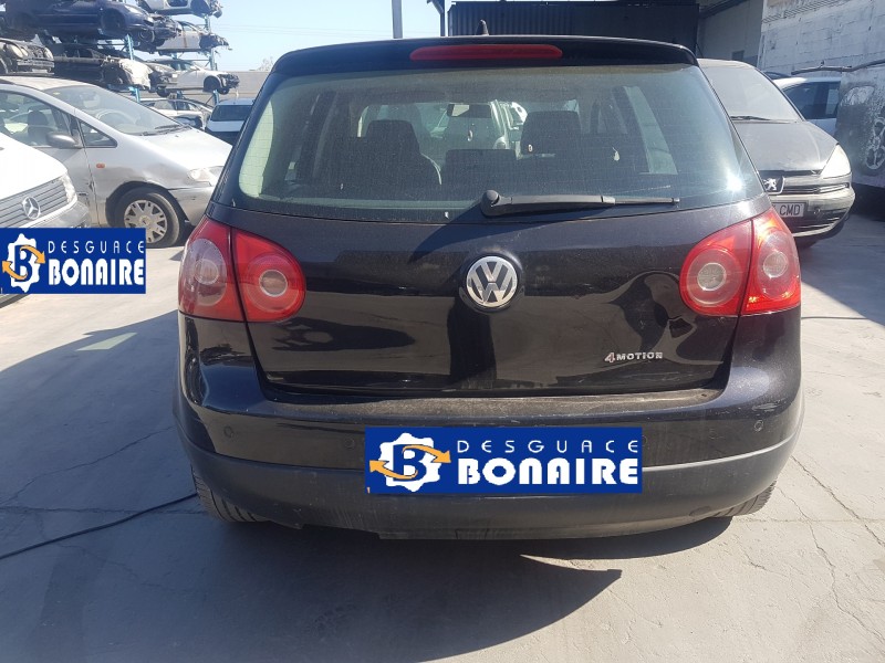 volkswagen golf v berlina (1k1) del año 2008