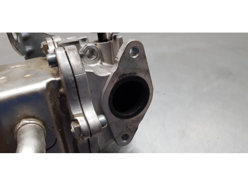 Recambio de enfriador egr para ssangyong rodius xdi limited referencia OEM IAM A6721400070  