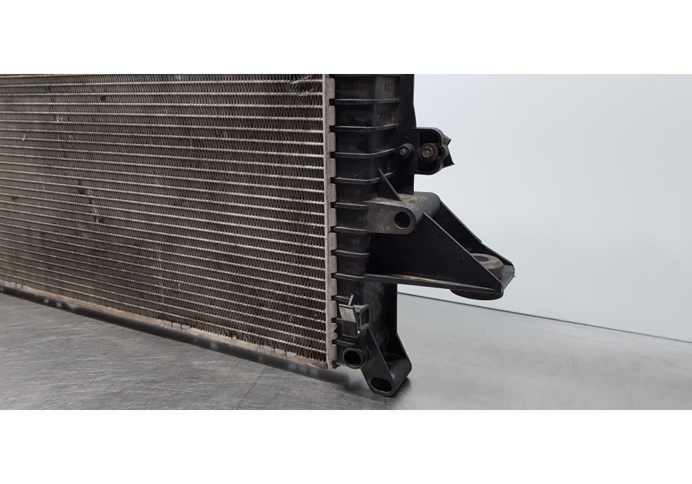 Recambio de radiador agua para land rover range rover sport v6 td se referencia OEM IAM PCC500560 7H328T000DA 