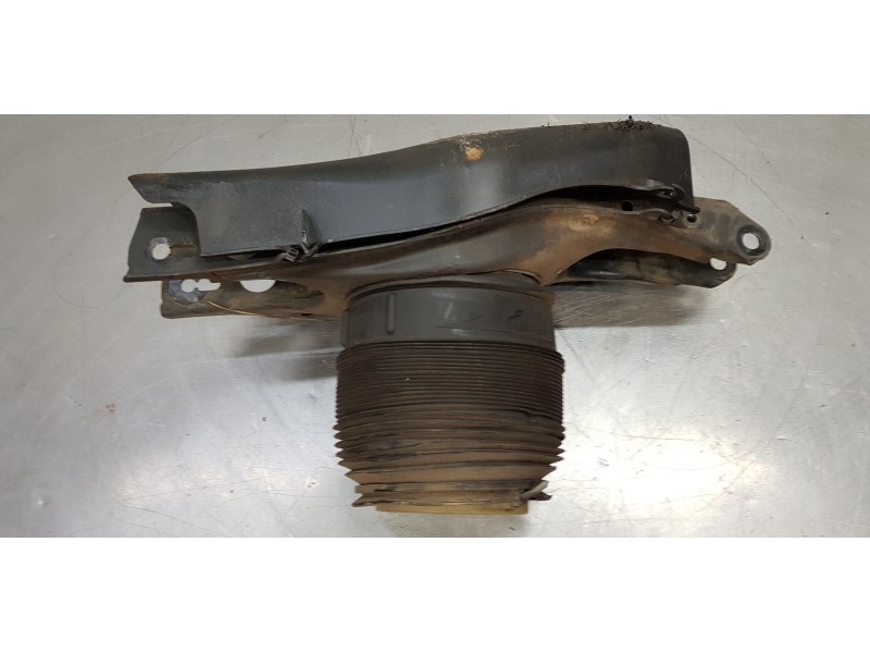 Recambio de muelle amortiguacion para mercedes clase cls (w218) cls 350 cdi be (218.323) referencia OEM IAM A2123203925 A2123270