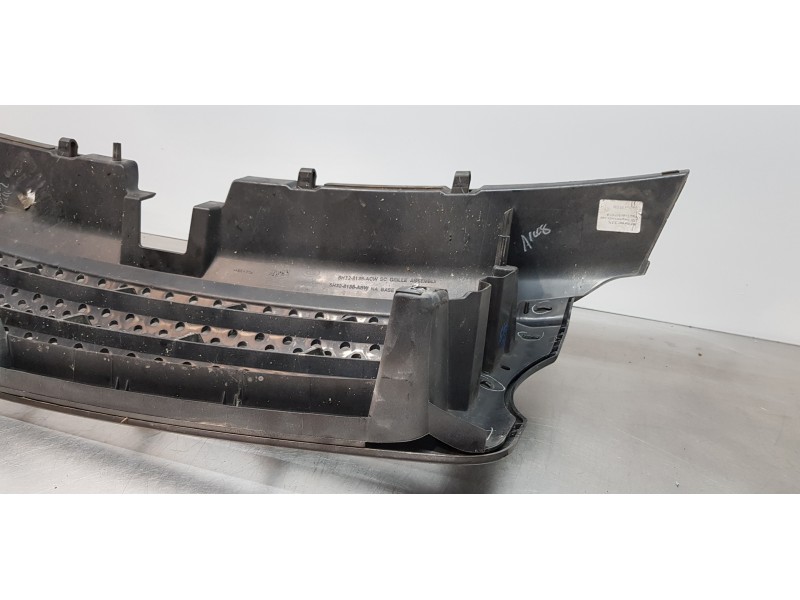 Recambio de rejilla delantera para land rover range rover sport v6 td se referencia OEM IAM DHB500062WWR 5H328138AA8WWR 