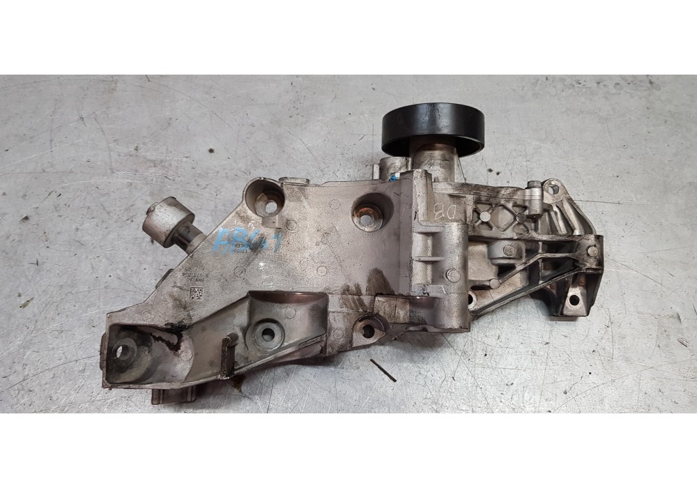 Recambio de soporte alternador para bmw serie 1 lim. (f20/f21) 116d m sport referencia OEM IAM 11518595645  