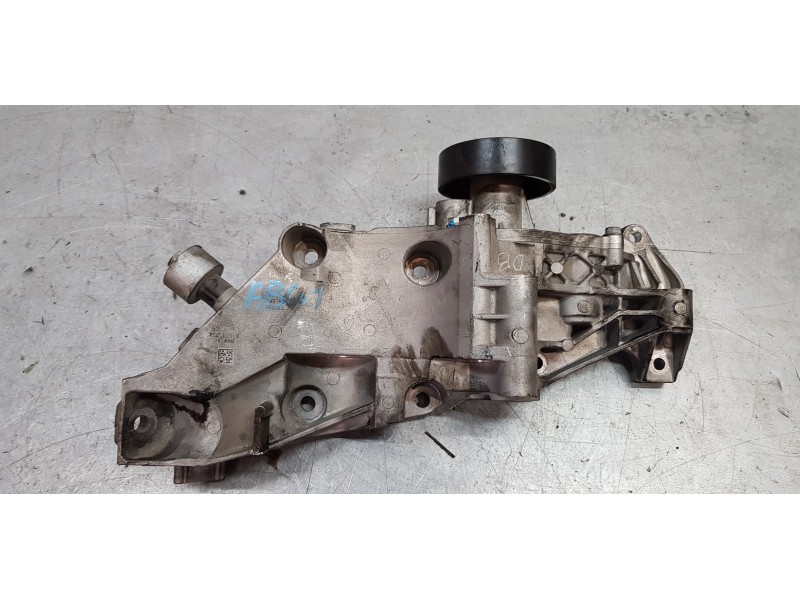 Recambio de soporte alternador para bmw serie 1 lim. (f20/f21) 116d m sport referencia OEM IAM 11518595645  