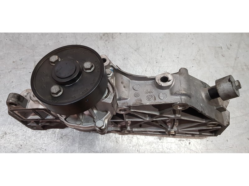 Recambio de soporte alternador para bmw serie 1 lim. (f20/f21) 116d m sport referencia OEM IAM 11518595645  