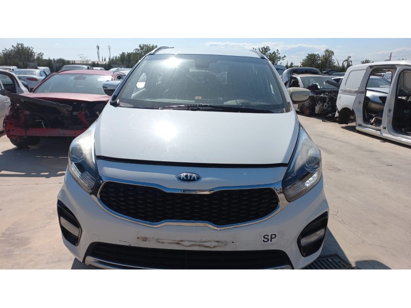 kia carens ( ) del año 2018