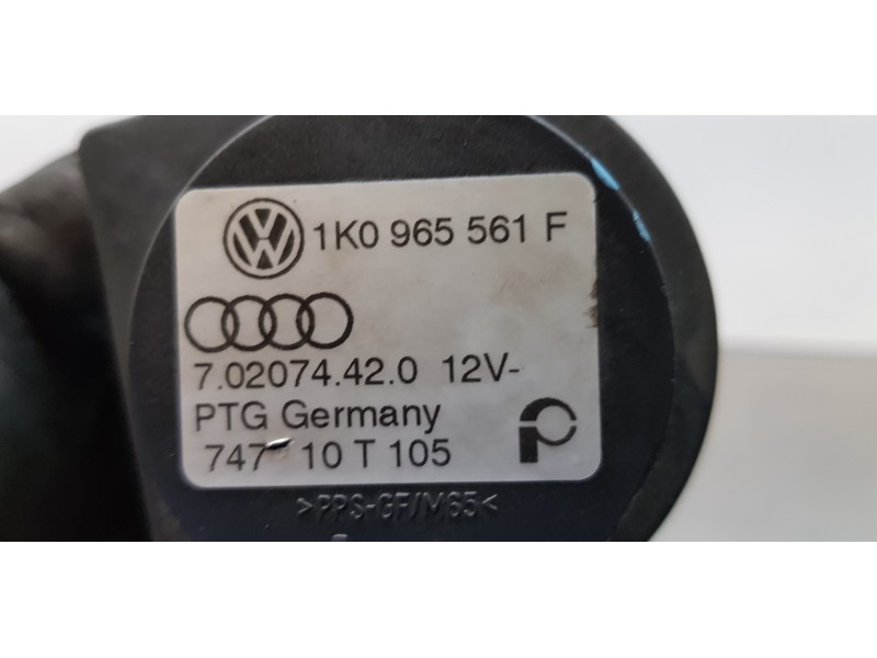 Recambio de bomba agua para seat leon (1p1) reference referencia OEM IAM 1K0965561F  