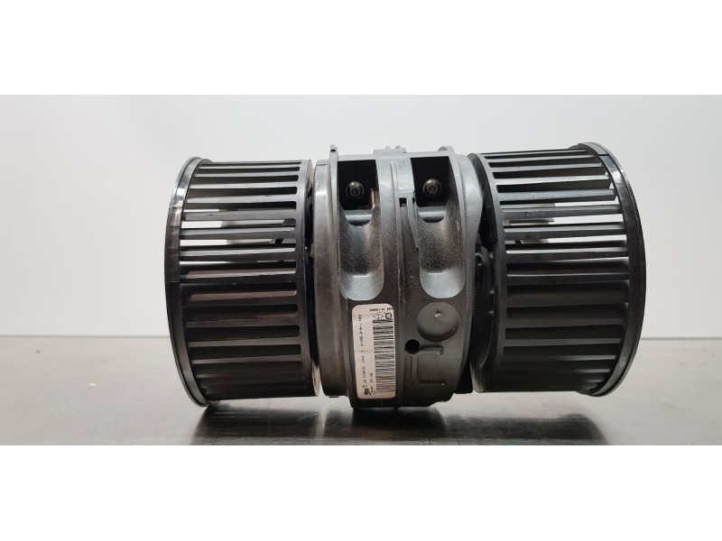 Recambio de motor calefaccion para nissan primastar cerrada referencia OEM IAM 2721000Q0B  