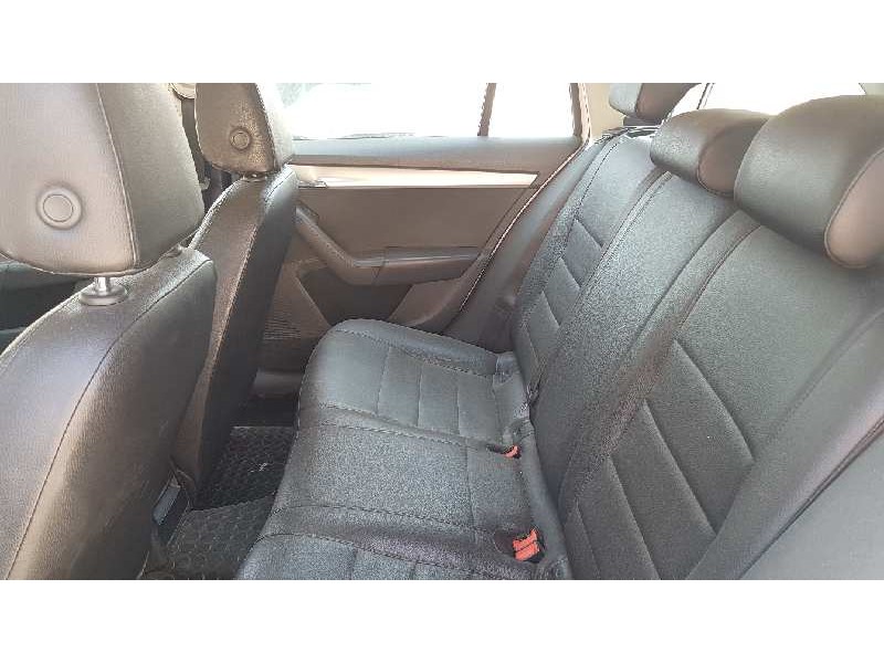 skoda octavia combi (5e5) del año 2015