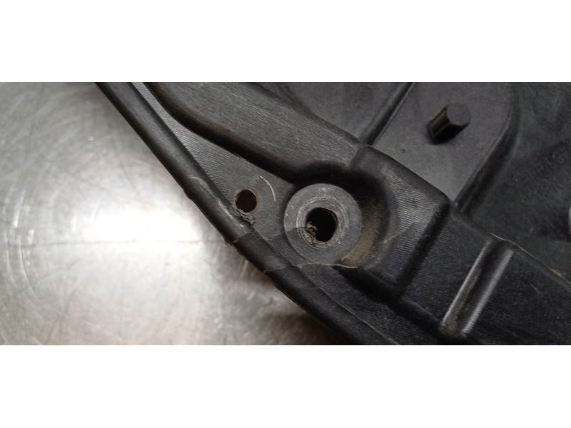 Recambio de elevalunas delantero izquierdo para mercedes clase b (w246) b 200 cdi be (246.201) referencia OEM IAM A2467200179 A2